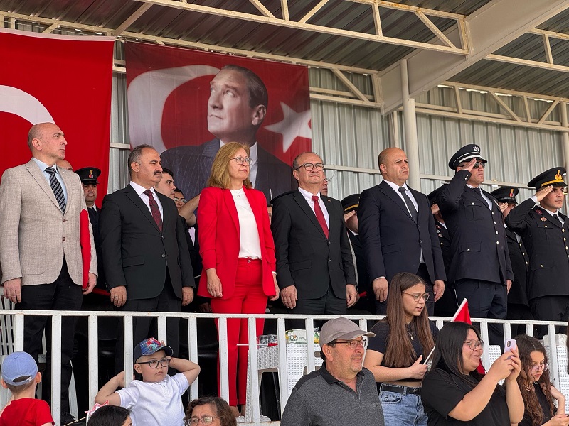 23 Nisan Ulusal Egemenlik ve Çocuk Bayramı İlçemizde Coşkuyla Kutlandı.